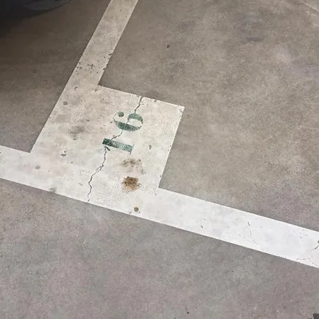 Cadiz Parking Apartment