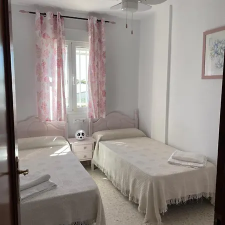 Cadiz Parking Apartment